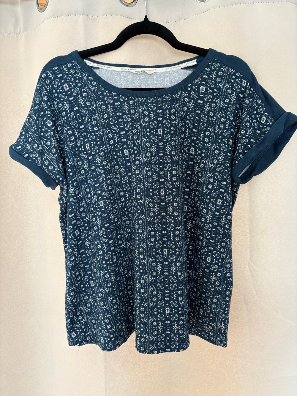 Lucky Brand Women's Navy Blue Floral Print Short Sleeve Knit Tee Top M